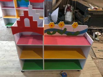 Kệ lâu đài 3 tầng